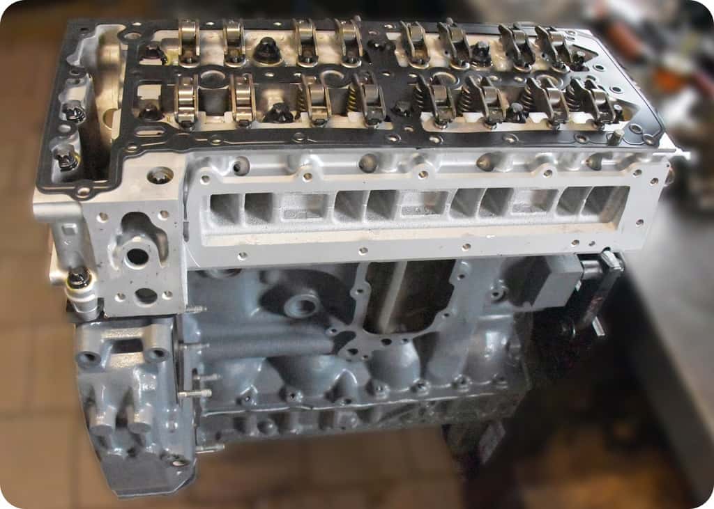 Moteur F1CE0481F vue 12