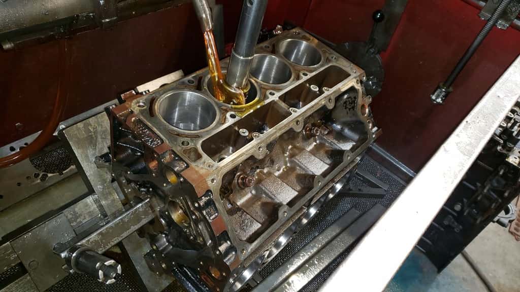 Moteur F20DVH vue 6
