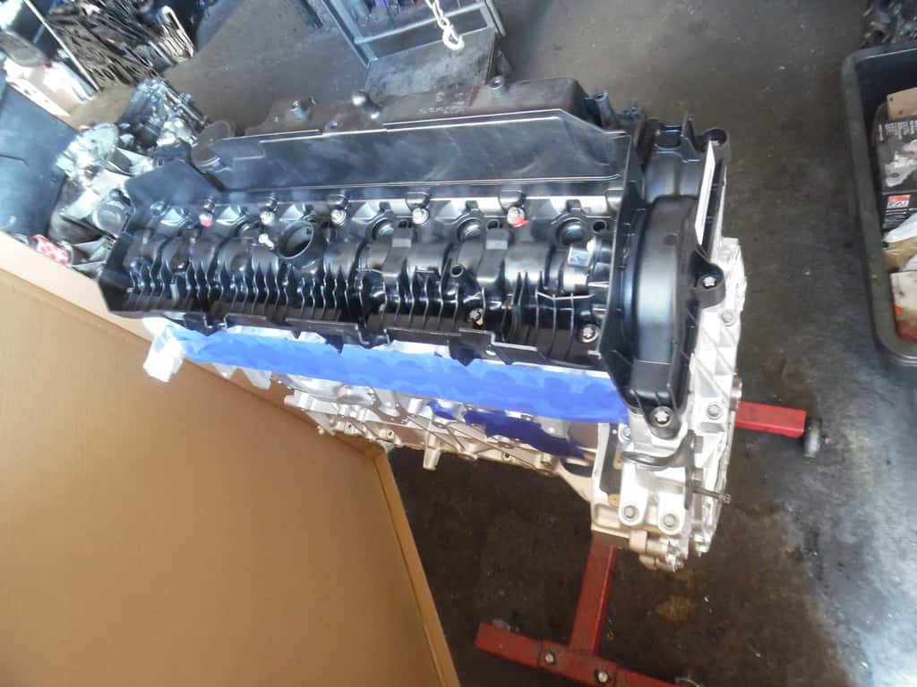 Moteur B57 D30 A vue 4
