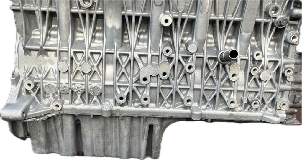 Moteur 306D5 vue 13