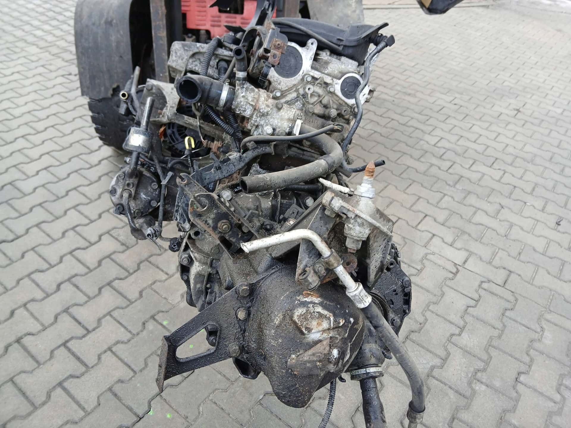 Moteur F4R 790 vue 2