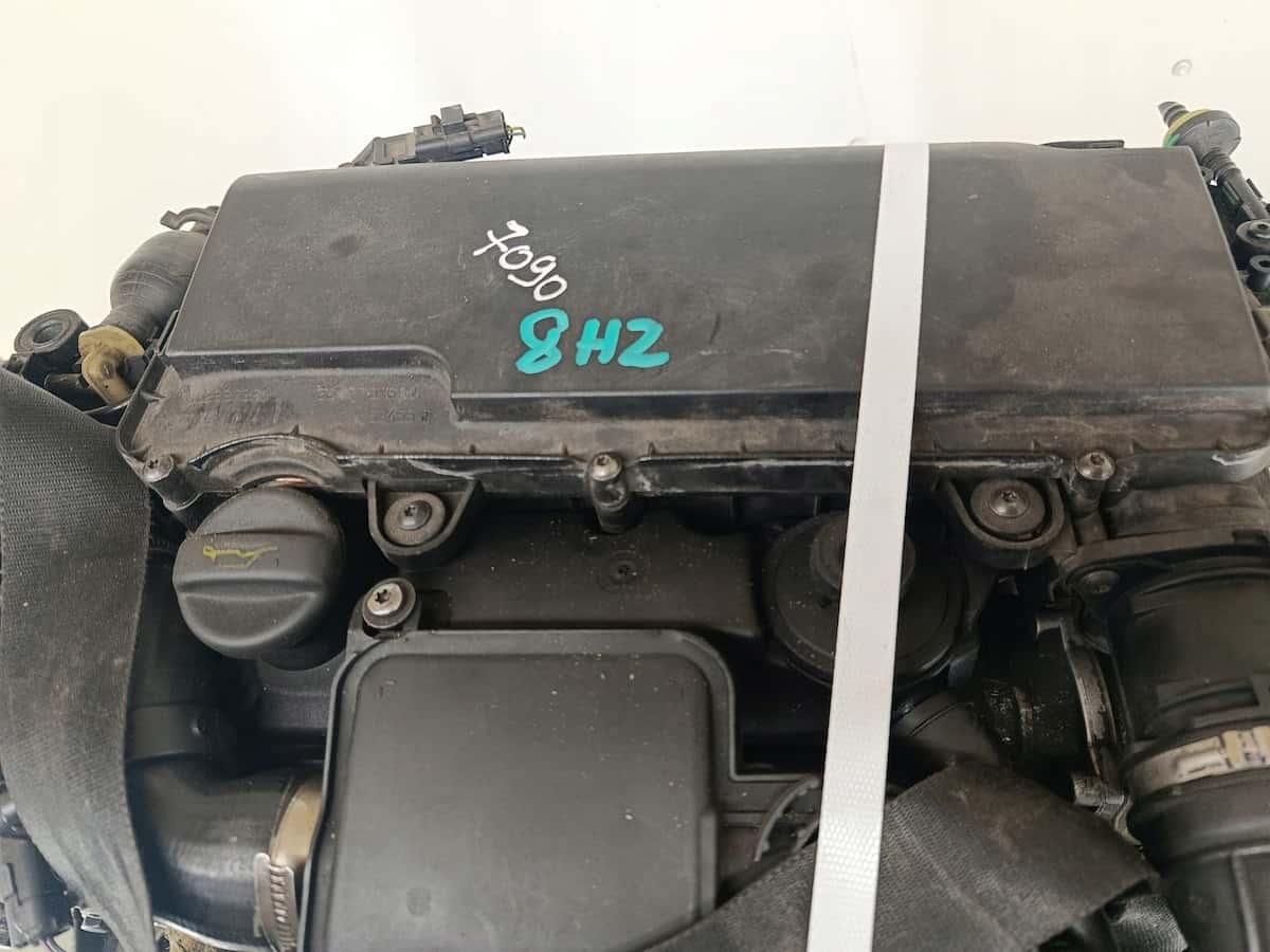 Moteur 8HZ (DV4TD) vue 5