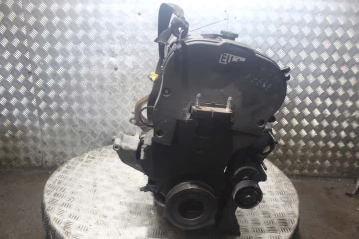 Moteur L14(85CUL4) vue 3