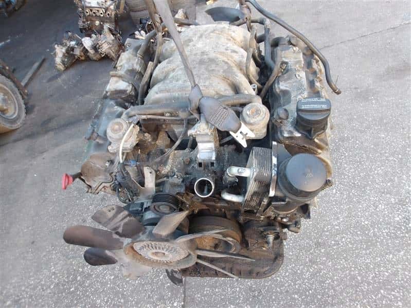 Moteur M 112.943 vue 9
