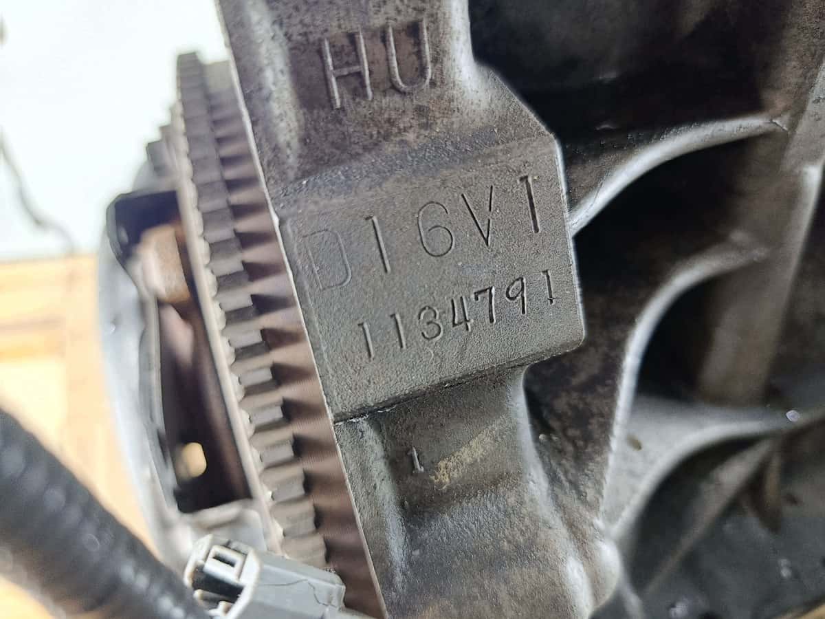 Moteur D16V1 vue 6