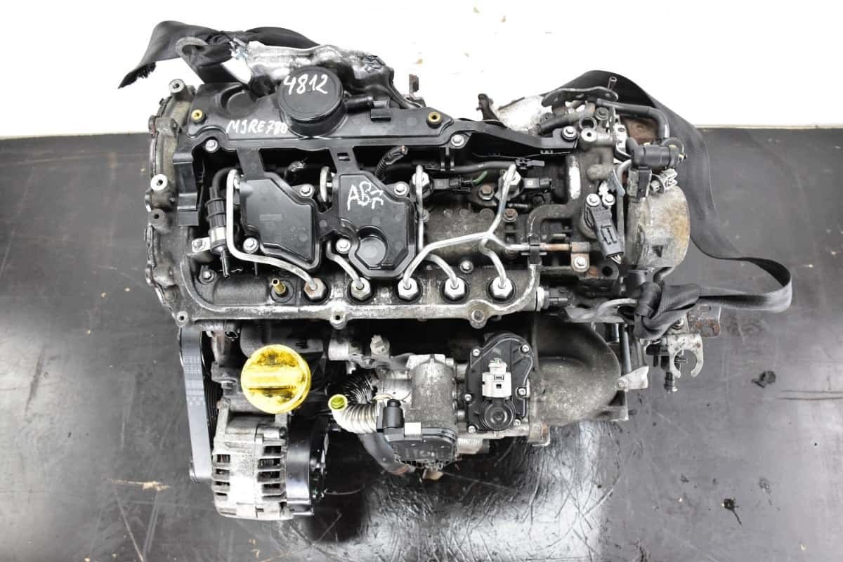 Moteur M9R 780 vue 2