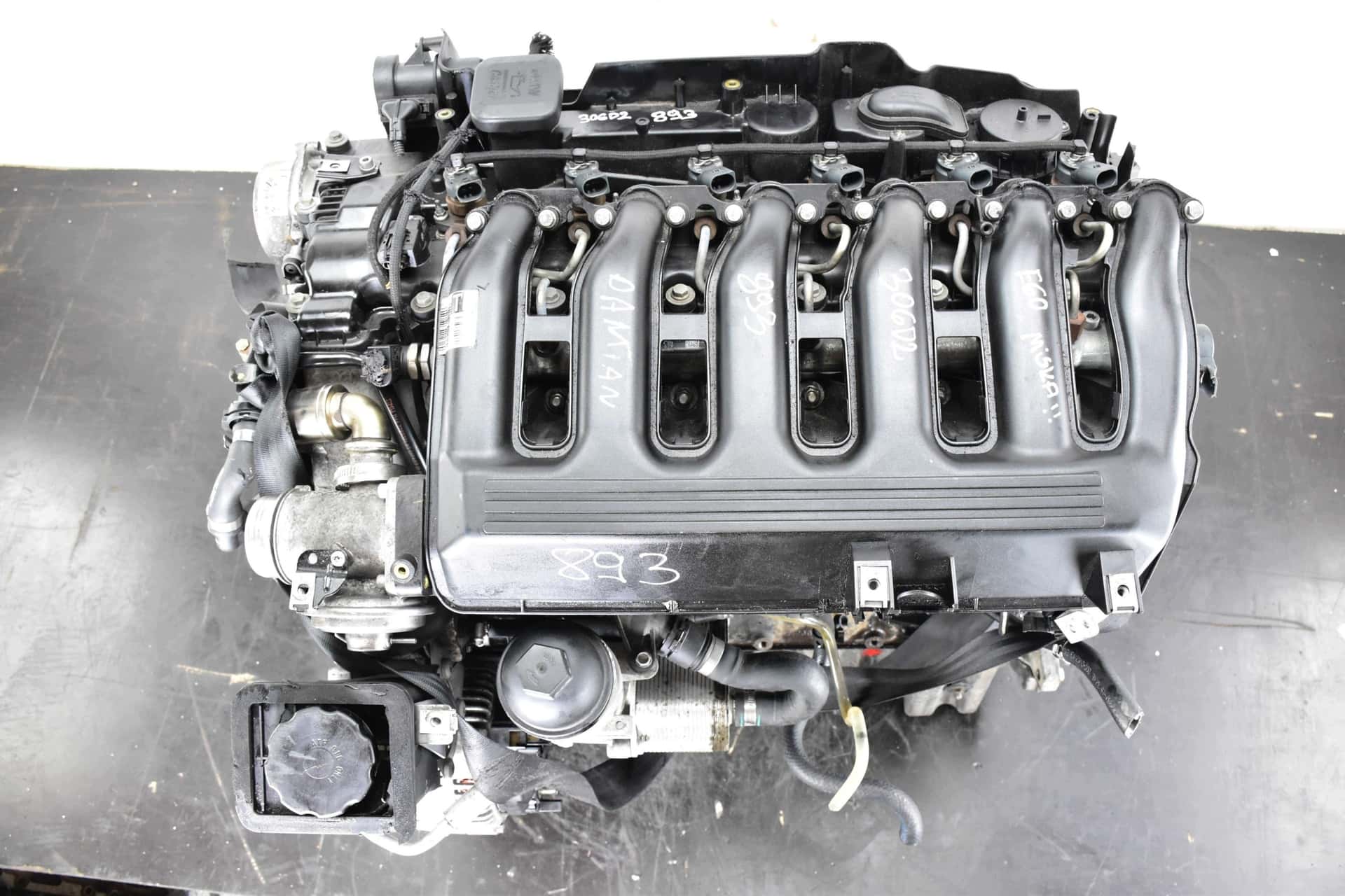 Moteur 306D2 vue 4
