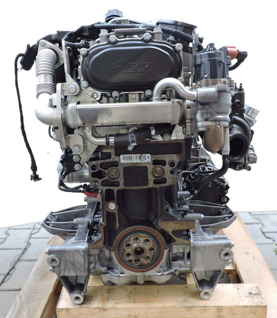 Moteur F1AGL411Y vue 2