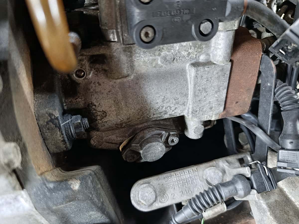 Moteur M51 D25 (256T1) vue 9