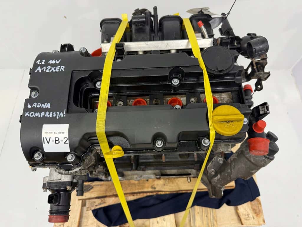 Moteur A 12 XER vue 2