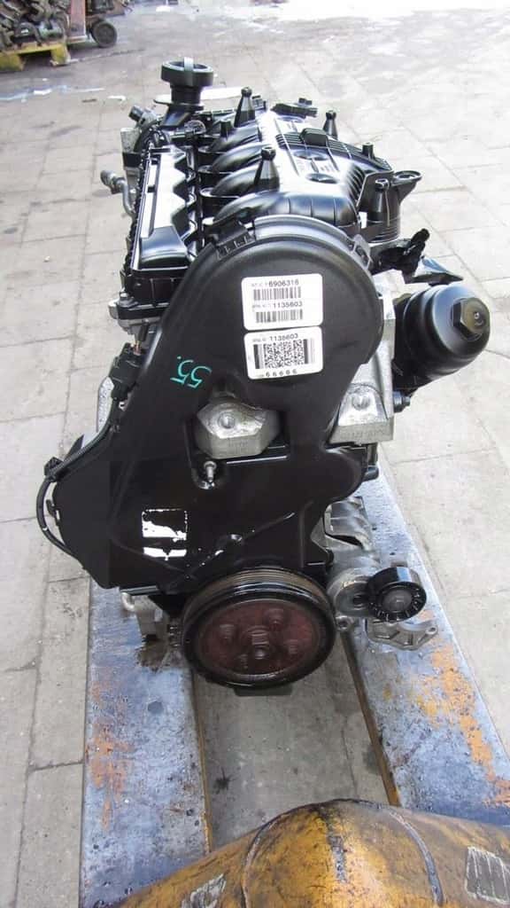Moteur D 5244 T17 vue 2