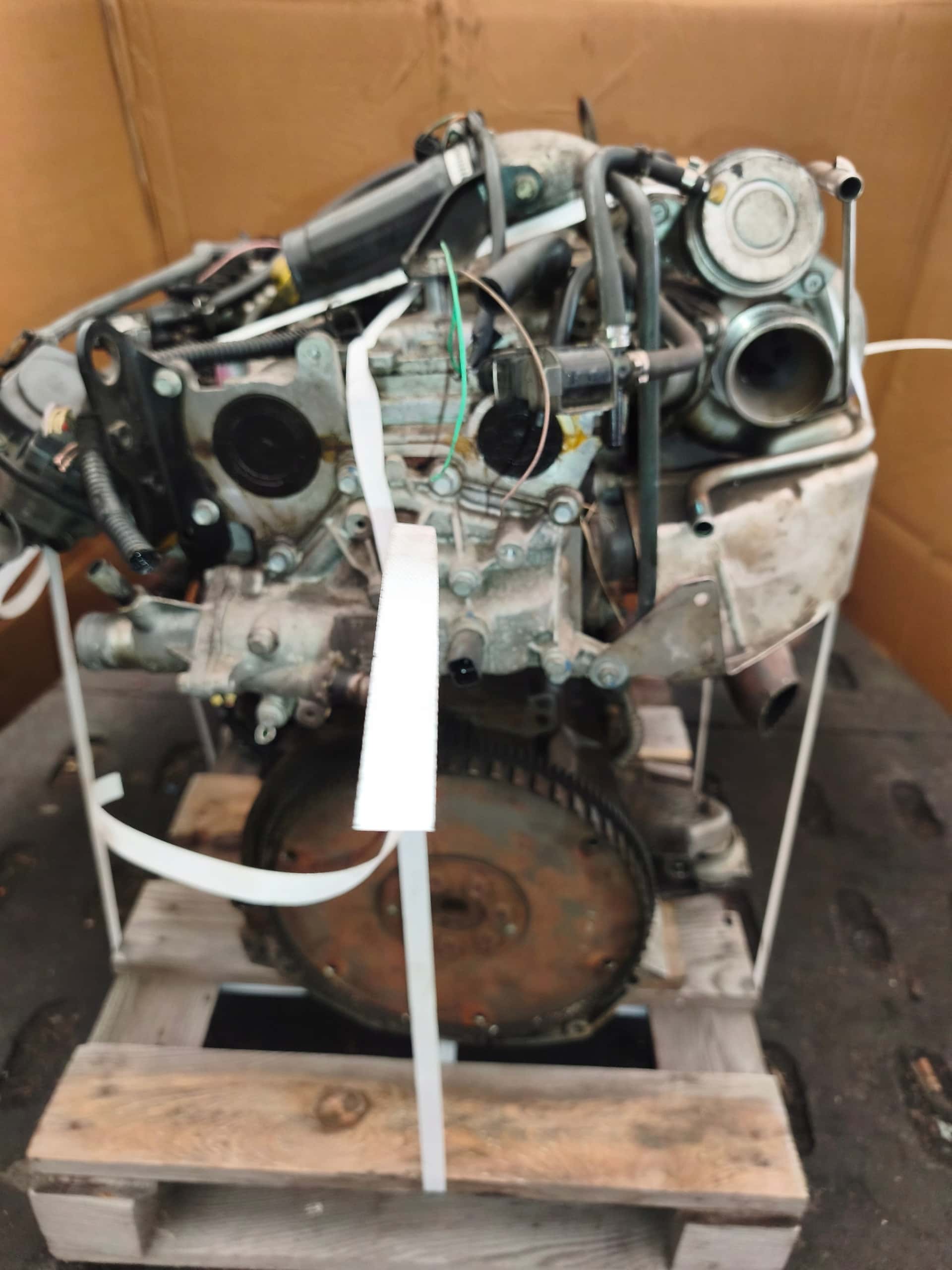 Moteur F4R 797 vue 11