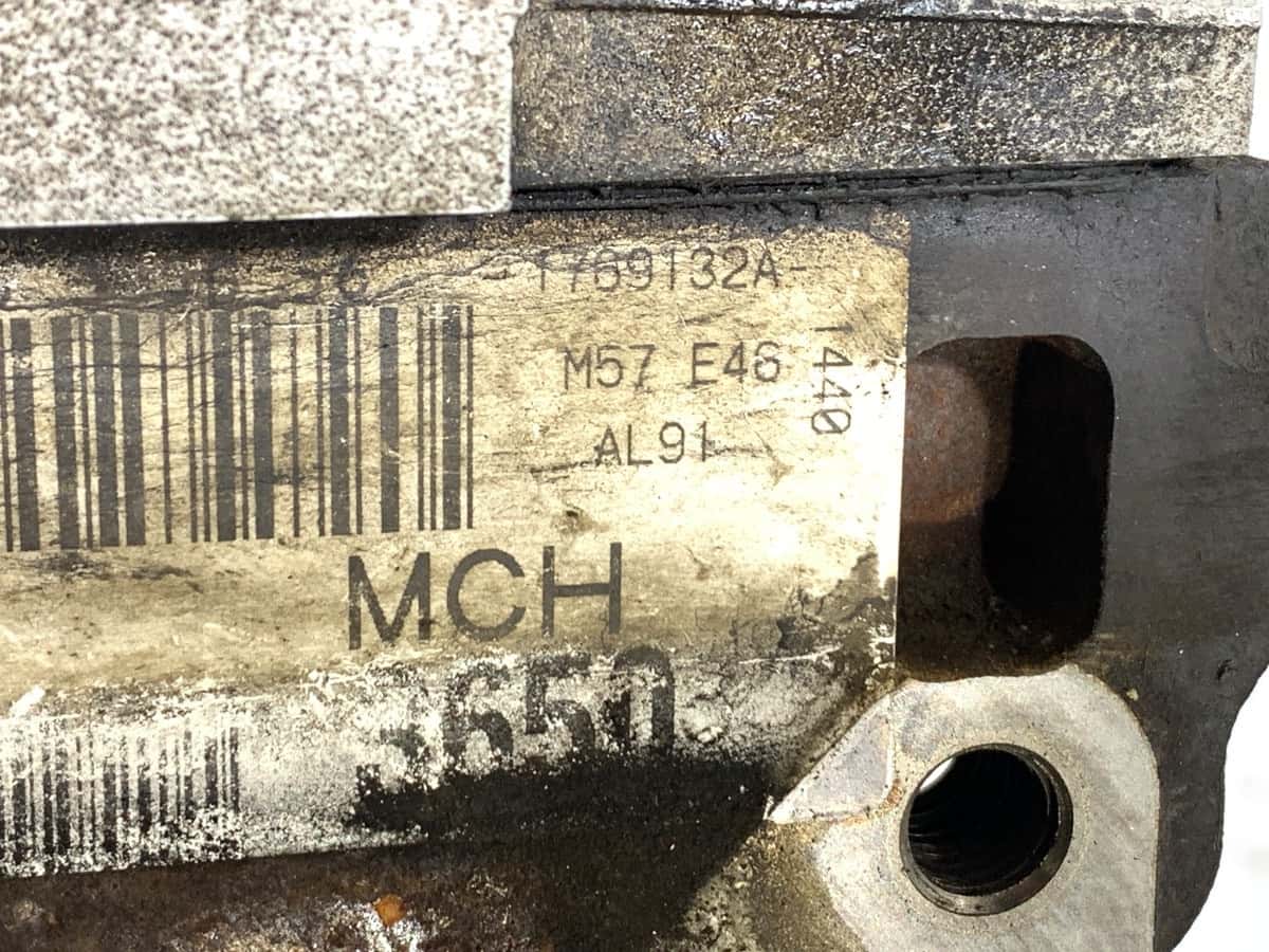 Moteur 306D1 vue 9