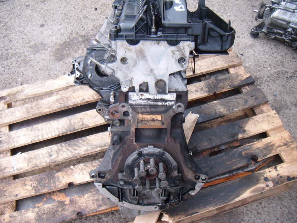 Moteur M47 D20 (204D1) vue 2