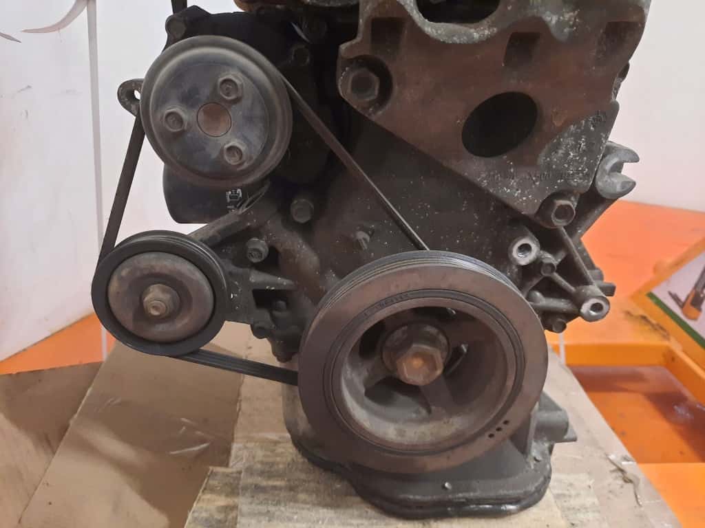 Moteur CR14DE vue 5