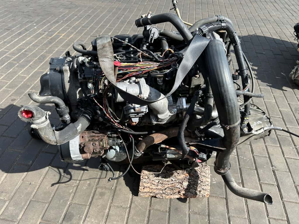 Moteur F1AE0481D vue 5
