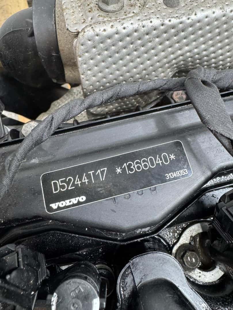 Moteur D 5244 T17 vue 6