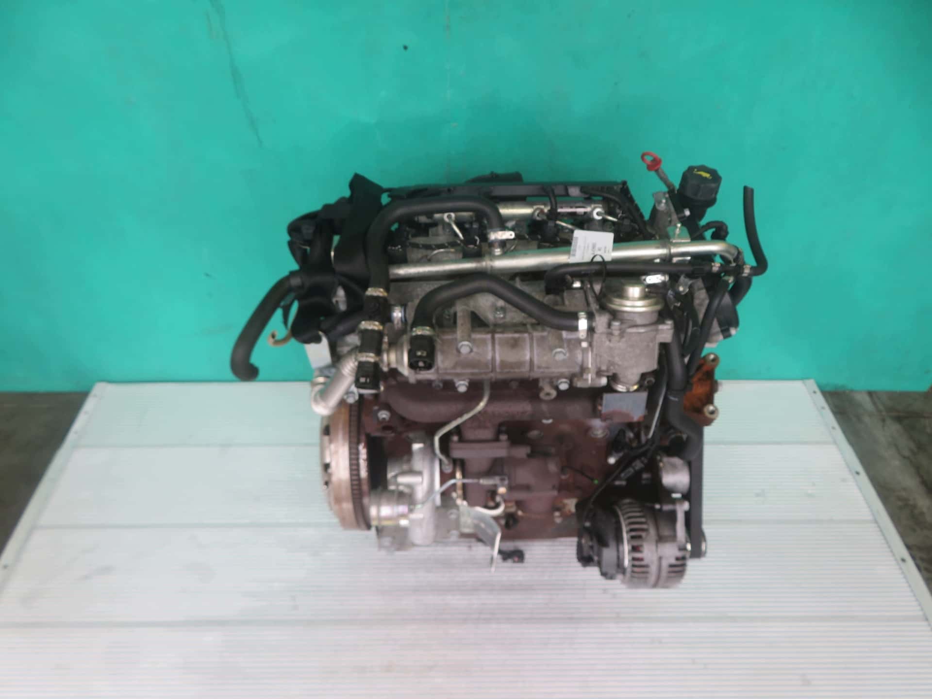 Moteur F1CE0481D vue 5