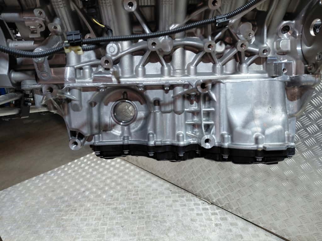 Moteur S68 B44 A vue 5