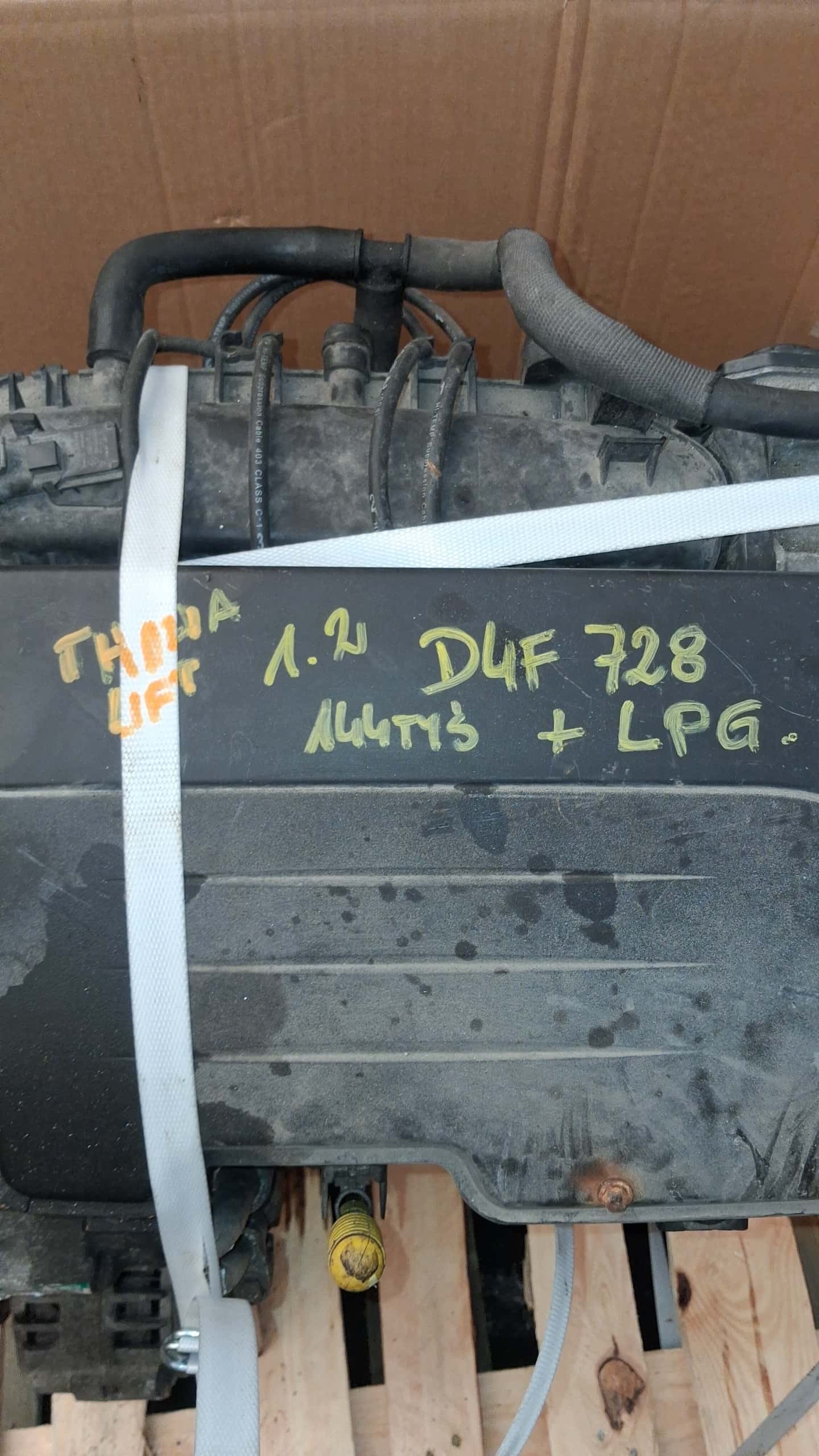 Moteur D4F 728 vue 2