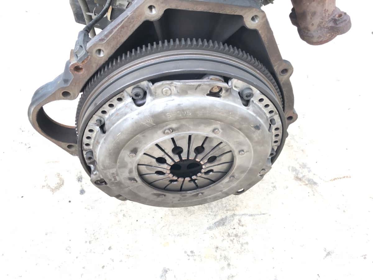 Moteur M 111.950 vue 2