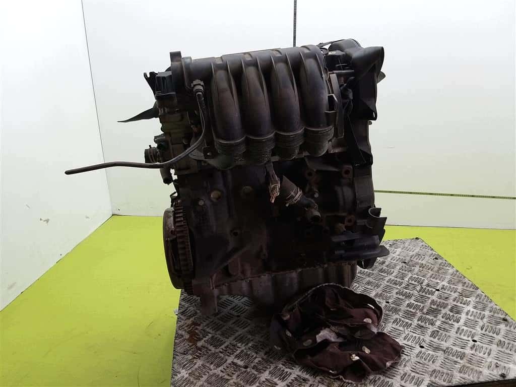 Moteur NFU (TU5JP4) vue 3