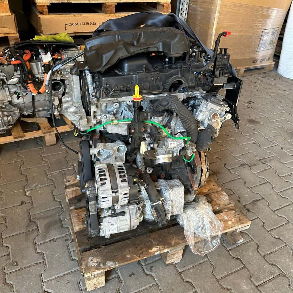 Moteur M9T 672 vue 2