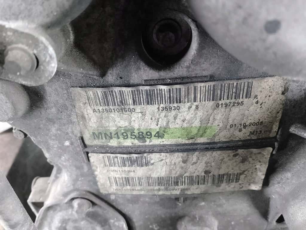Moteur 4A90 vue 6