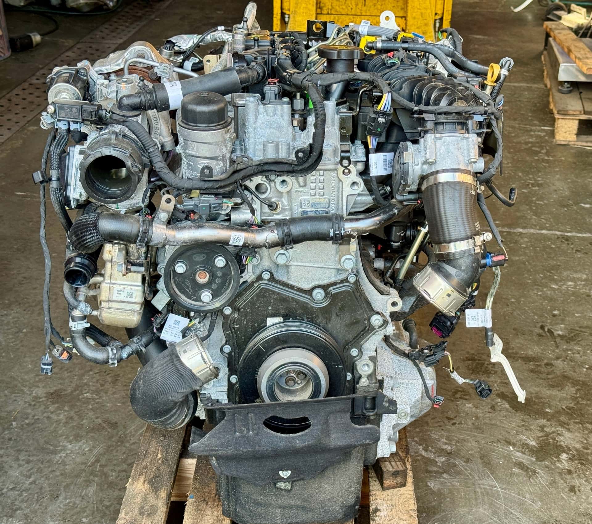 Moteur 204DTY(AJ20D4) vue 2