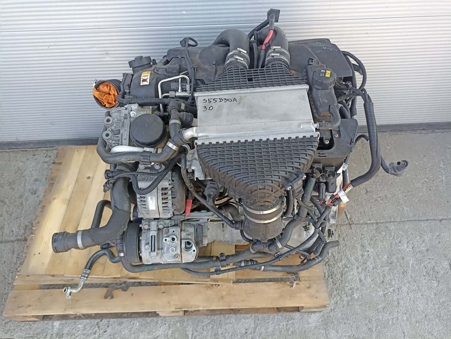 Moteur S55 B30 A vue 2