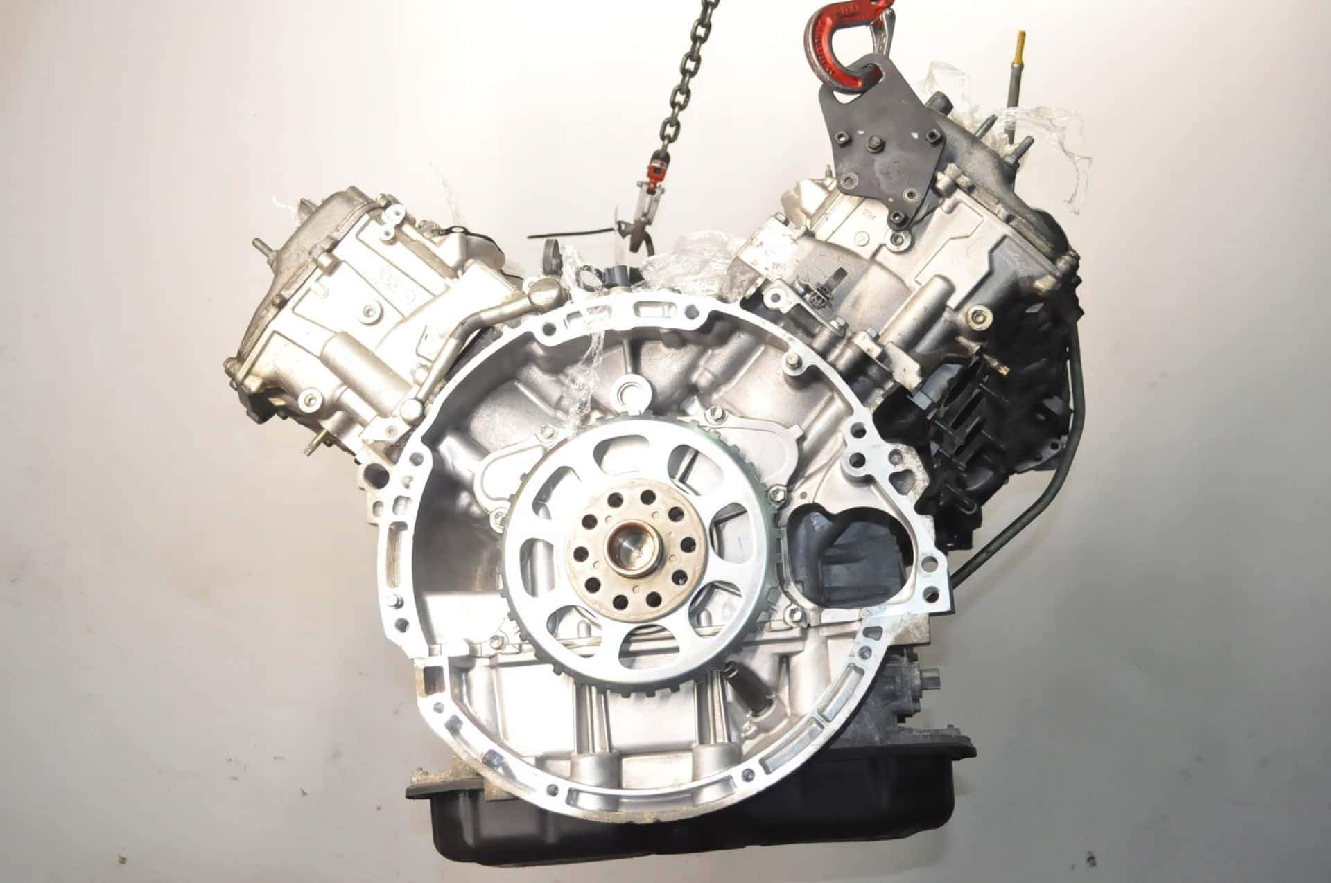 Moteur 2UR-GSE vue 7