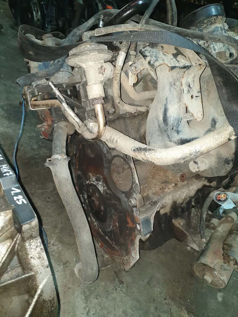 Moteur YF vue 4