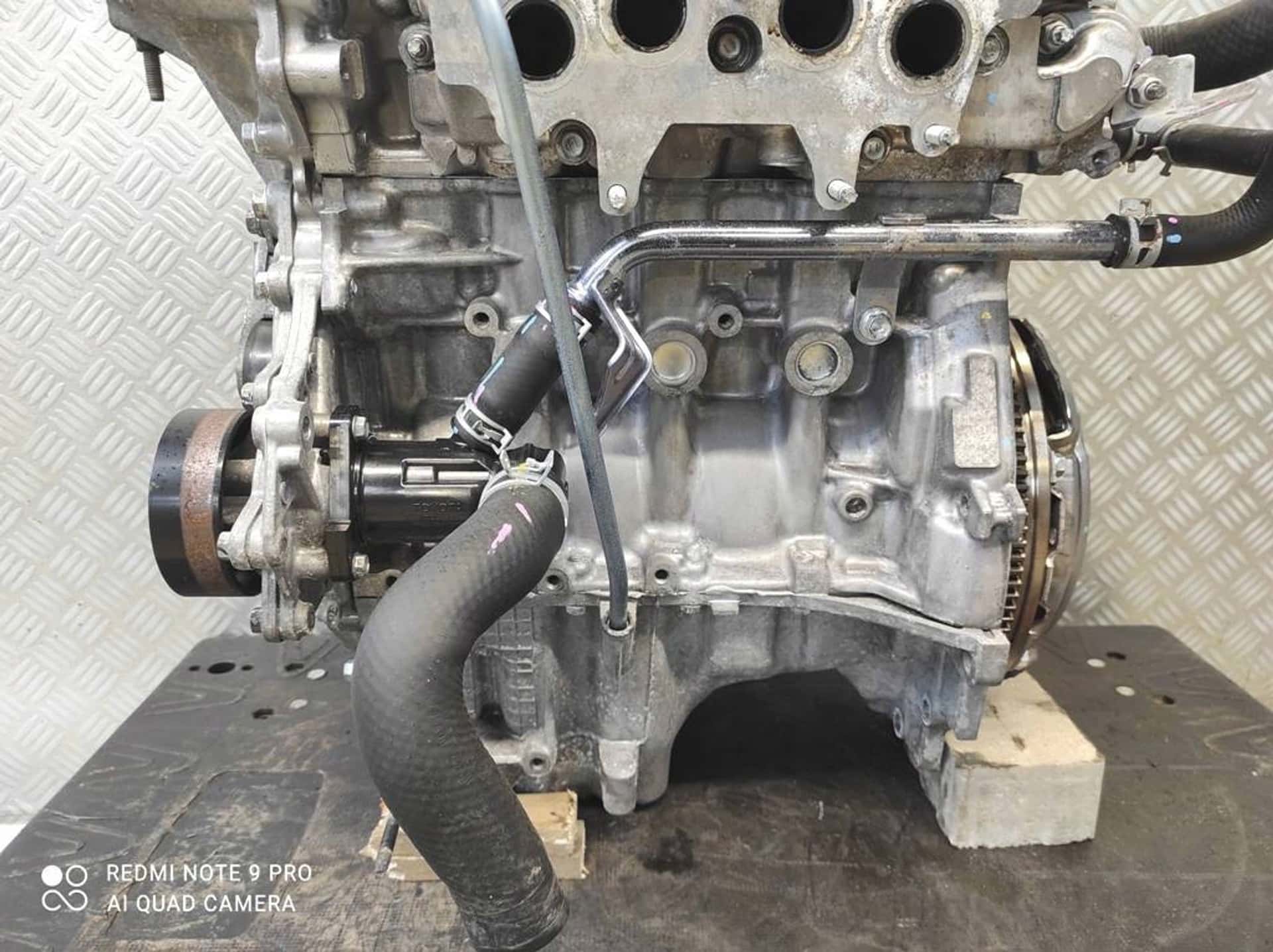 Moteur 2NR-FKE vue 2