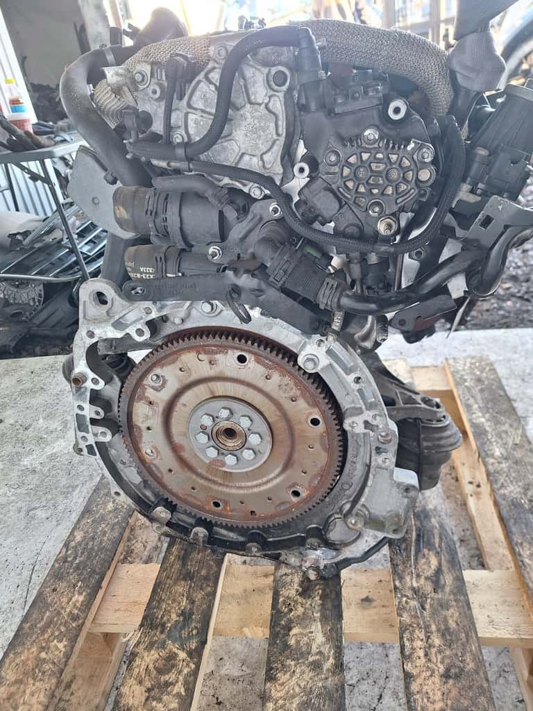Moteur 224DT(DW12C) vue 3