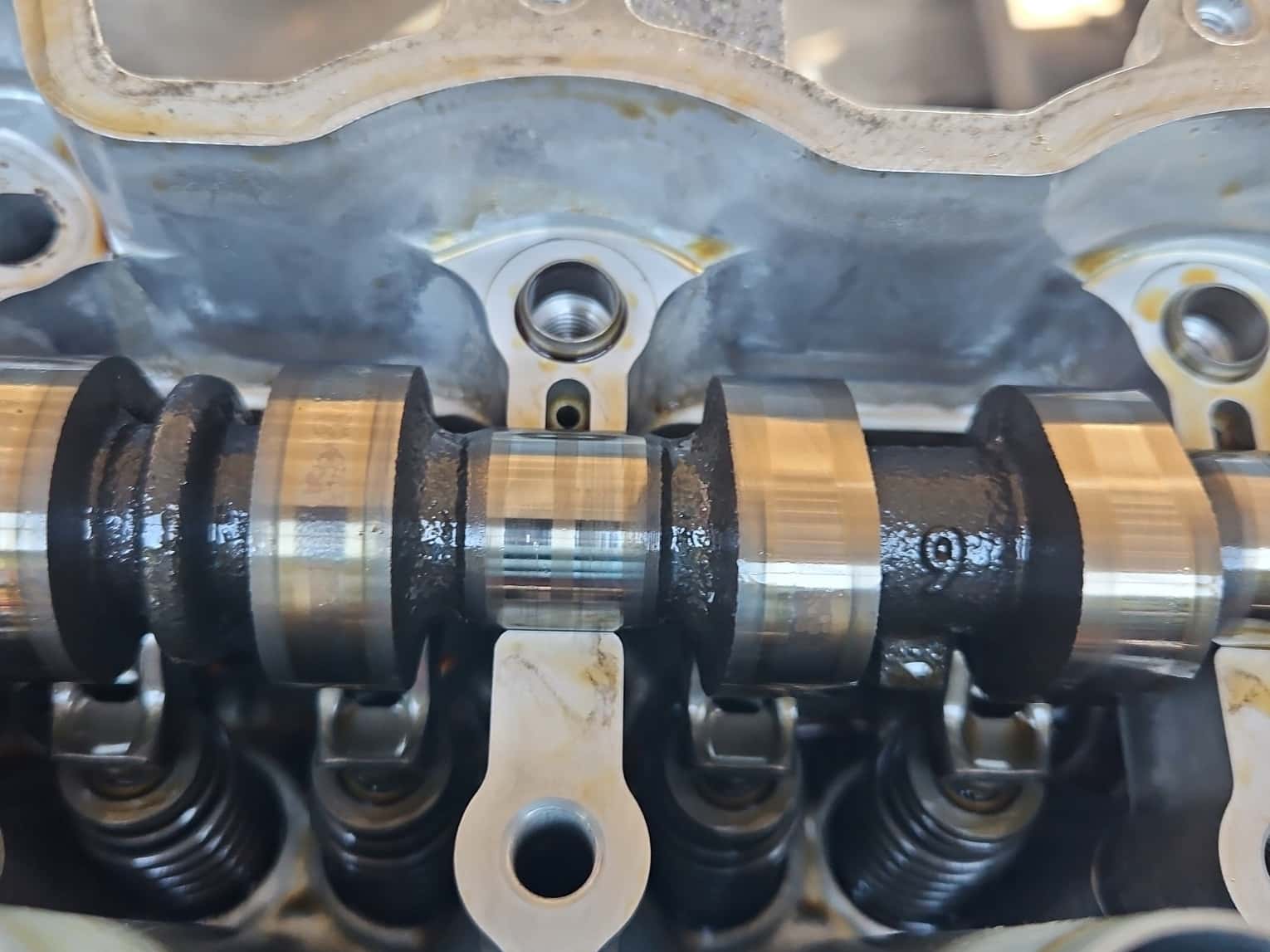 Moteur 1NR-FKE vue 7