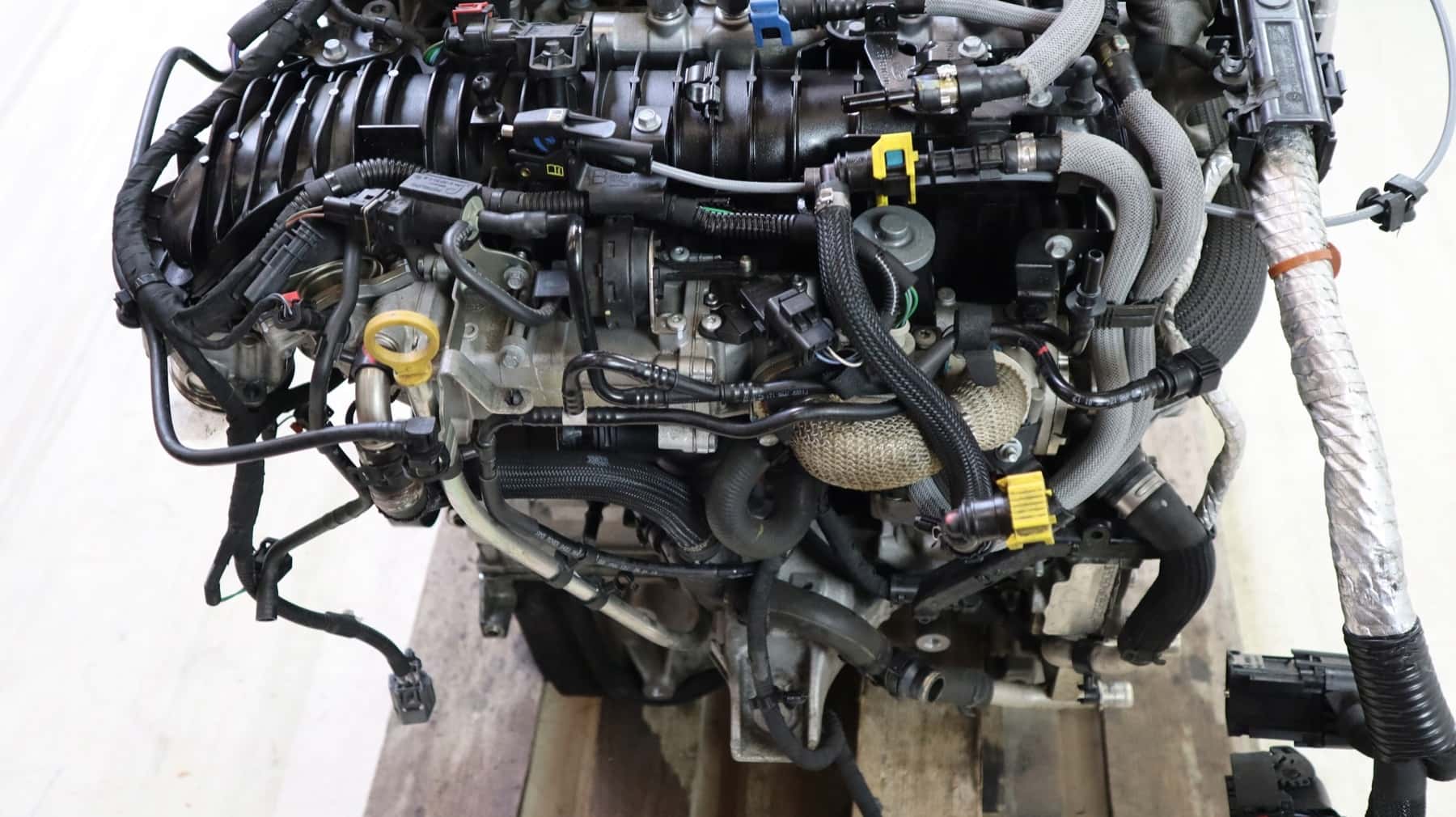 Moteur 204DTH(AJ20D4) vue 6