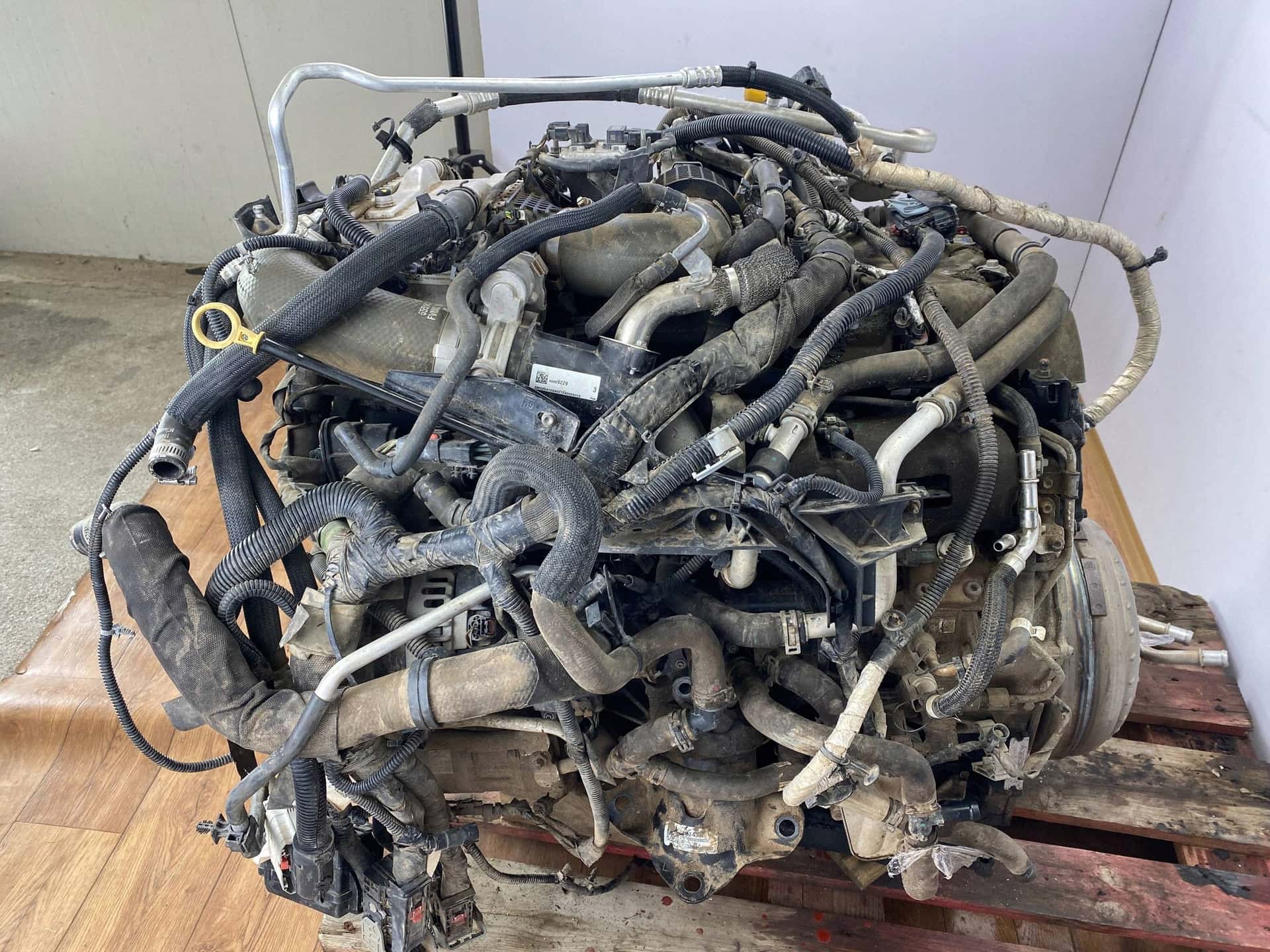 Moteur L83(325CUV8) vue 5
