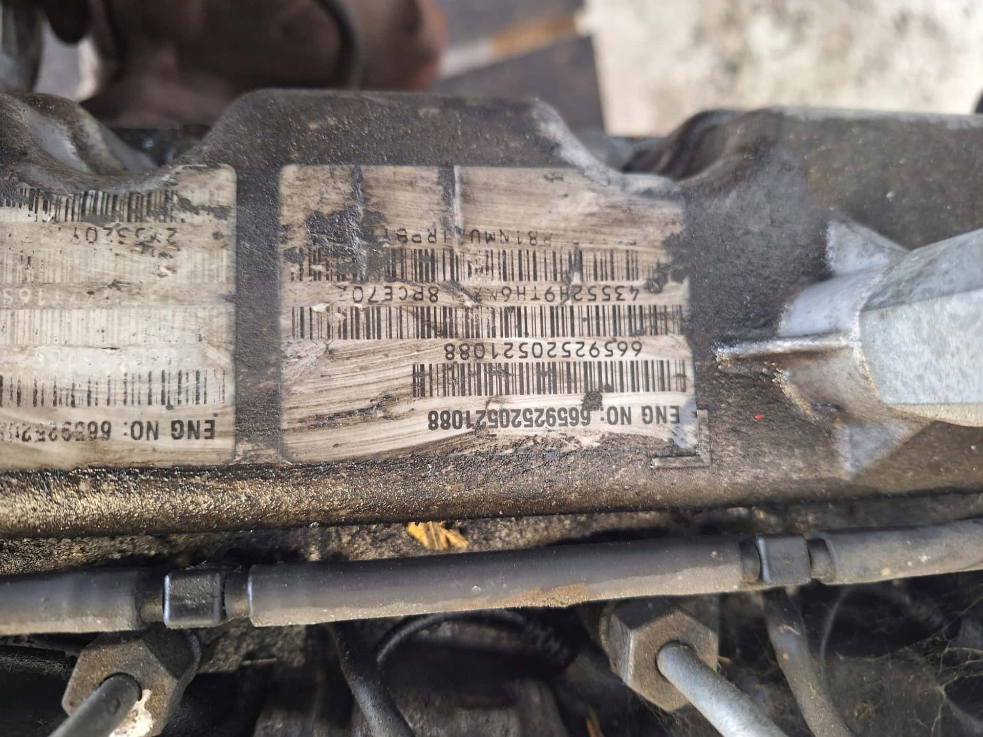Moteur D27DTP vue 13