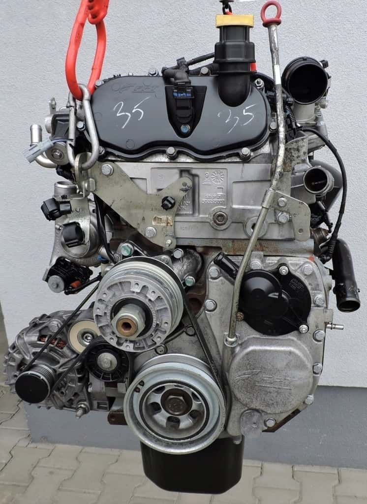 Moteur F1CFL411A vue 2