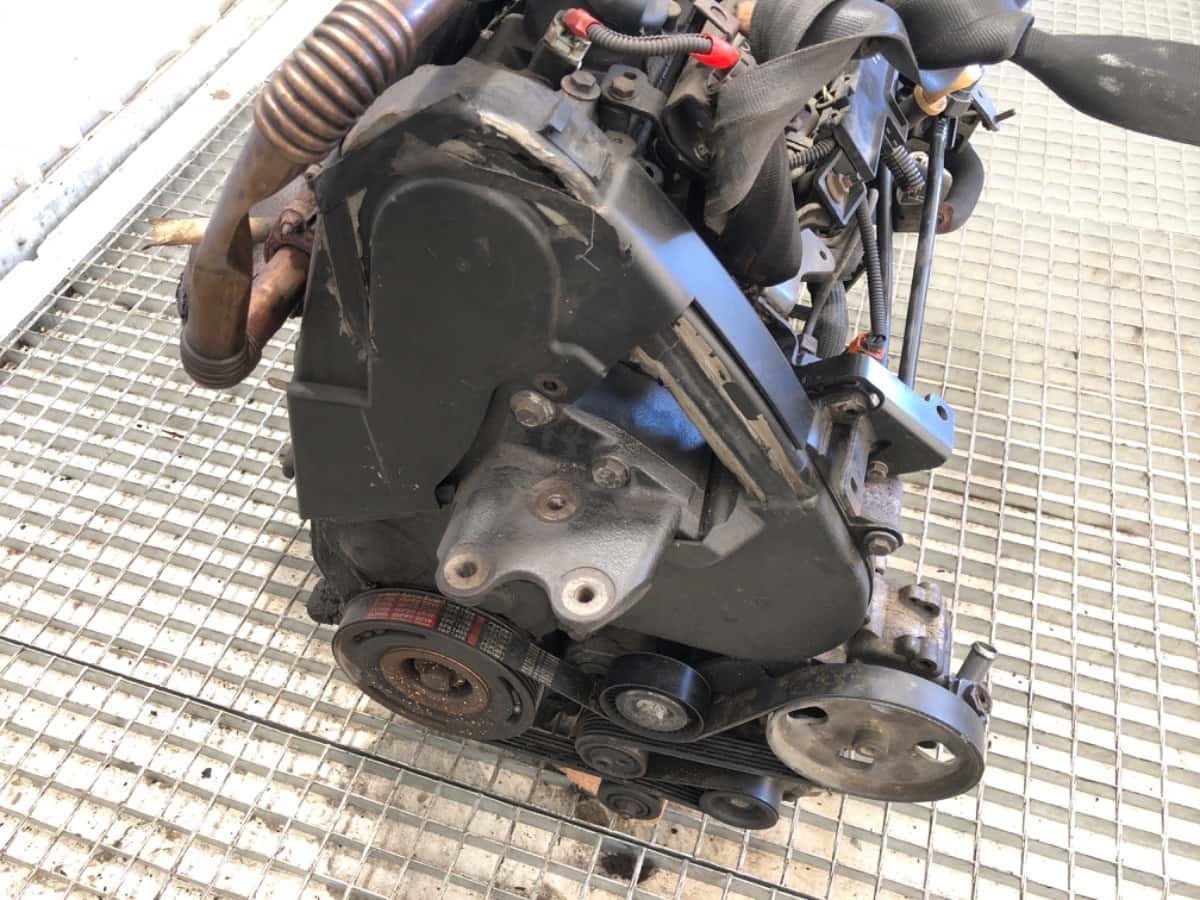 Moteur RHV (DW10UTD) vue 7