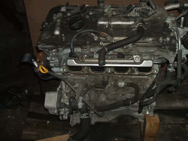 Moteur 2ZR-FXE vue 2