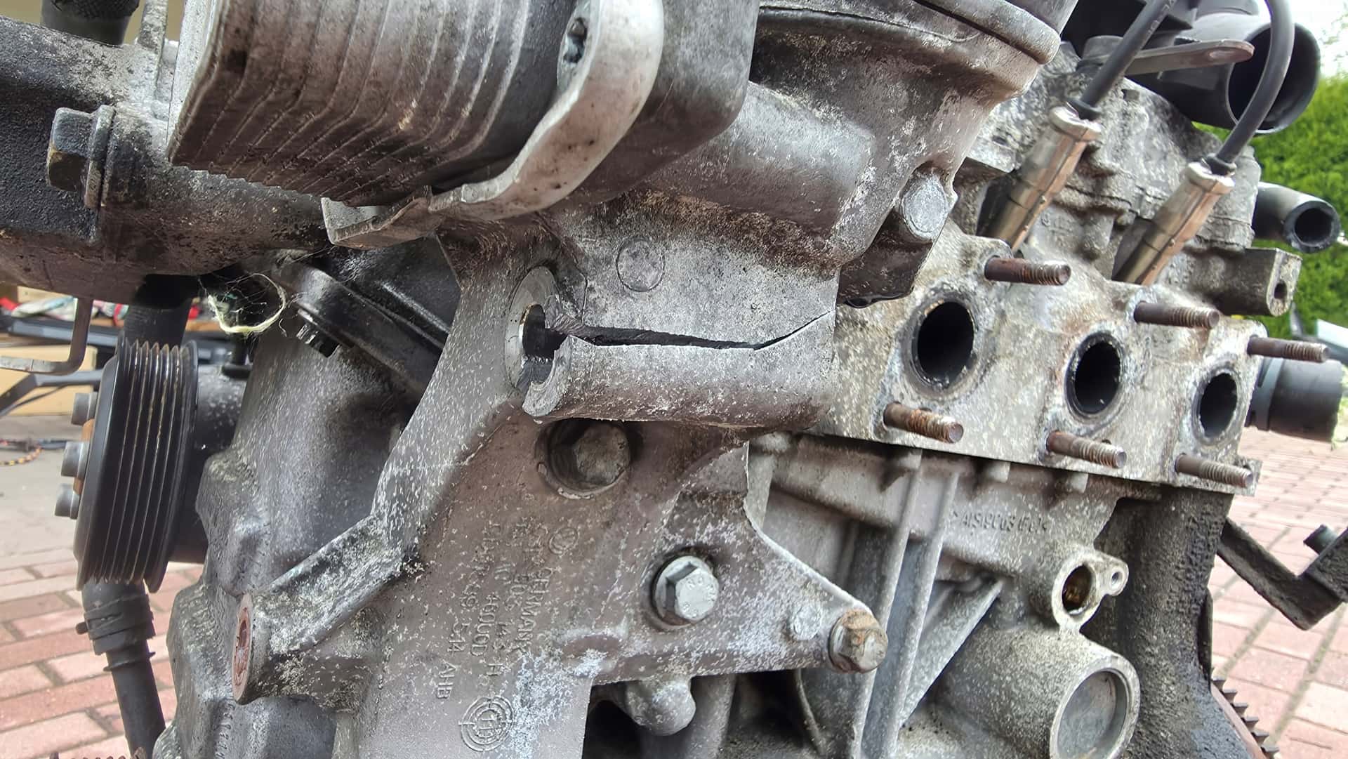 Moteur CBZC vue 2