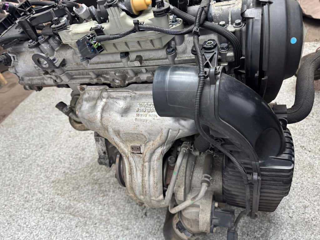 Moteur B 4204 T37 vue 7