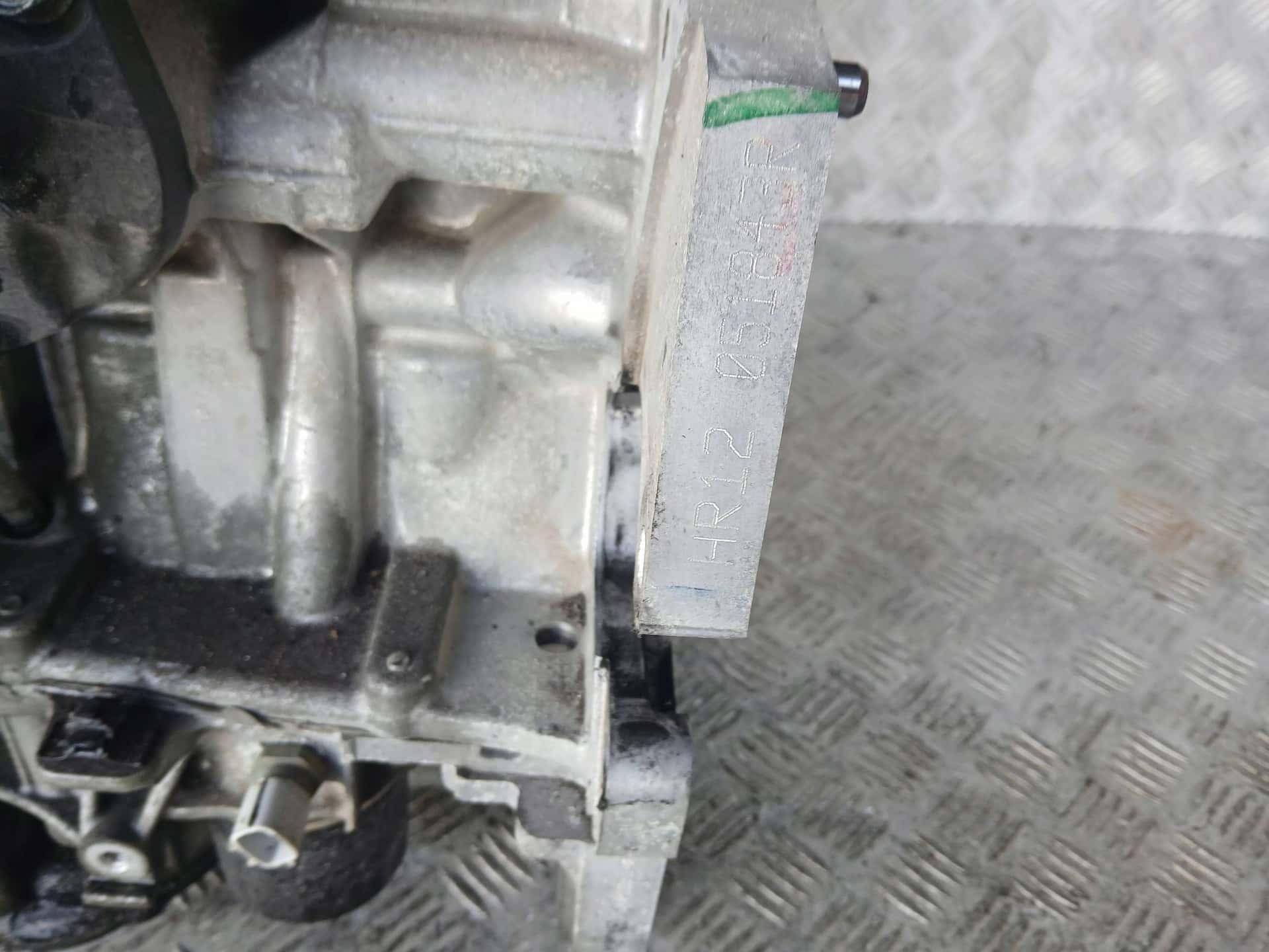 Moteur HR12DR vue 3