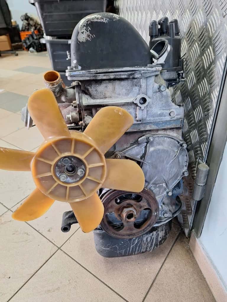Moteur 2121 vue 2