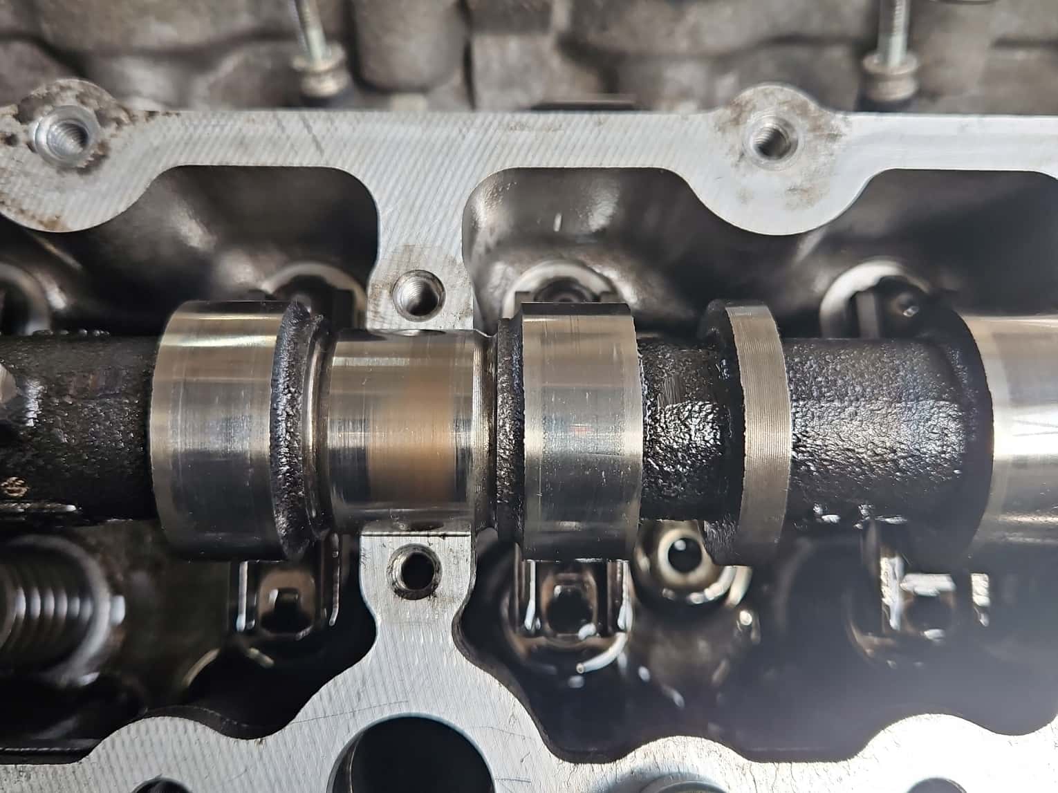 Moteur 1VD-FTV vue 7