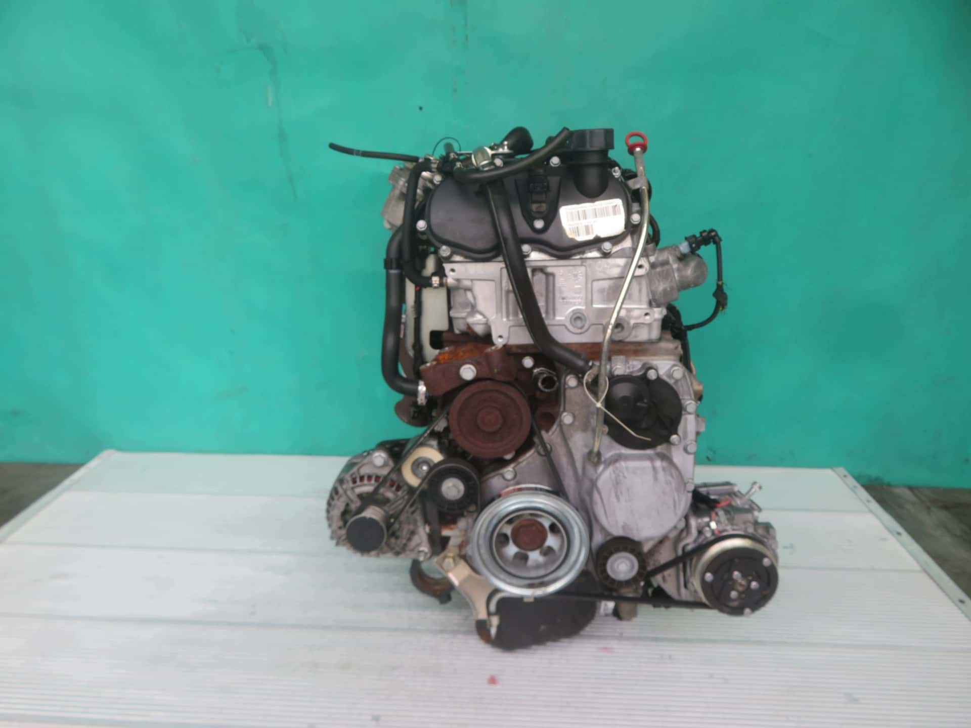 Moteur F1CE0481D vue 8