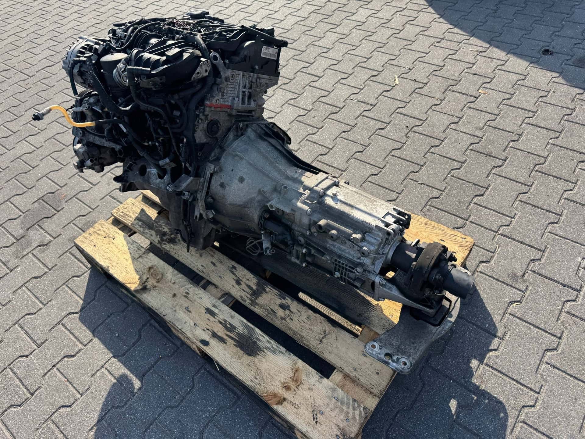 Moteur N47 D20 A vue 7