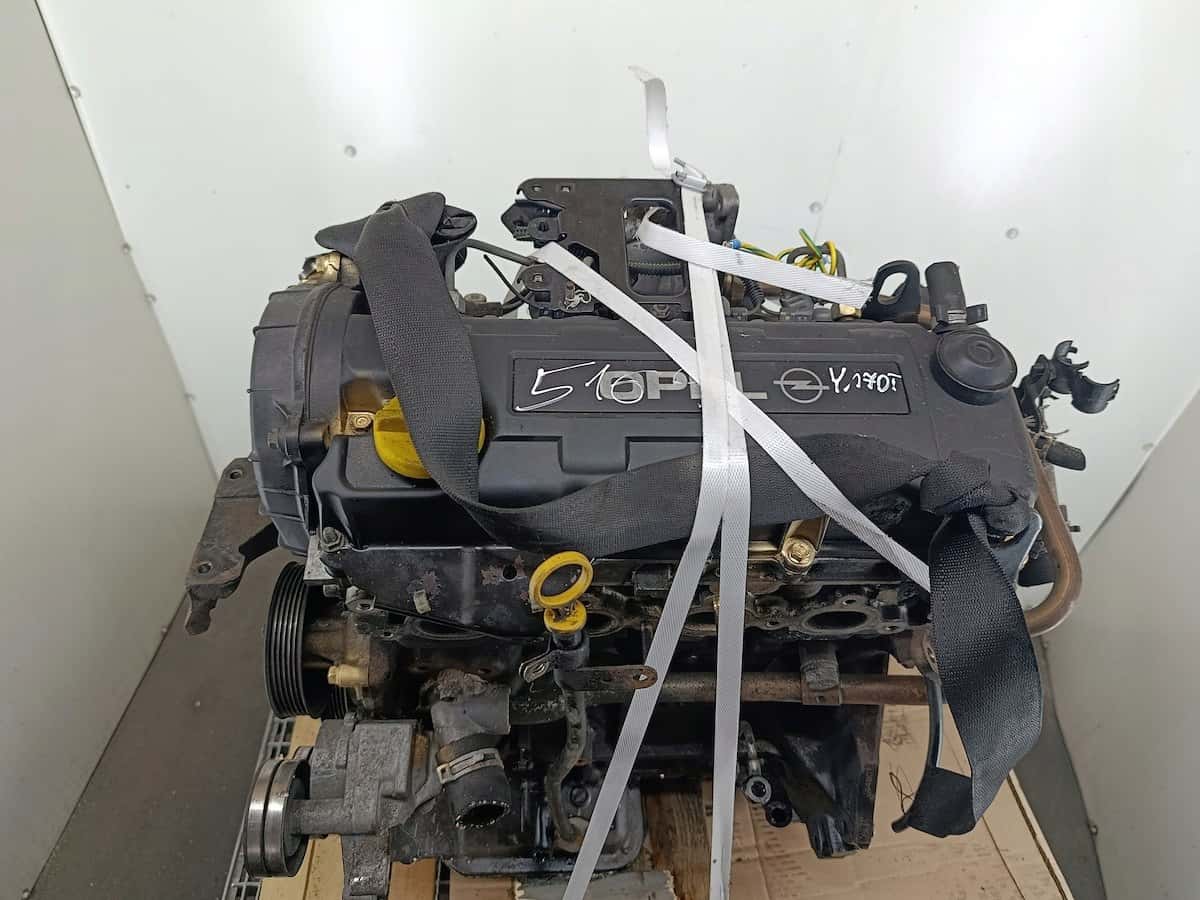 Moteur Y 17 DTL vue 6