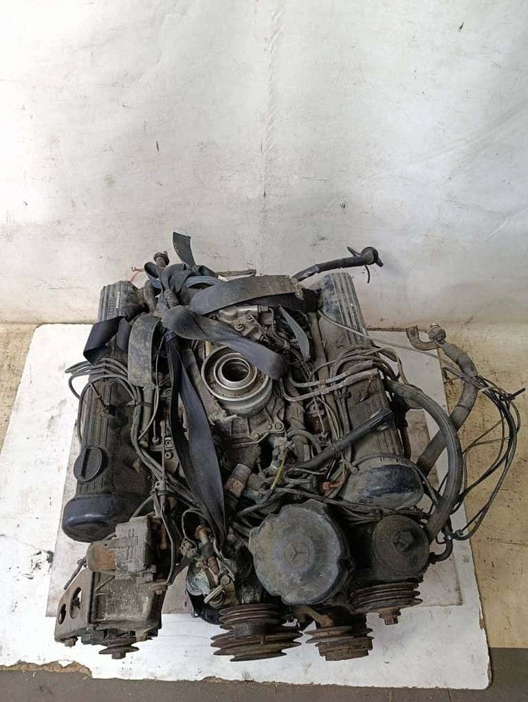Moteur M 116.965 vue 3